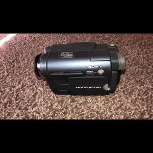 Vintage SONY HANDY - CAM / with charger !